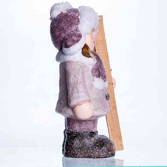 Новорічна фігурка Дівчинка з лижами з фарфору 12×8×23 (см) новорічний декор для дому, квартири, офісу CR-5-1 Коломыя