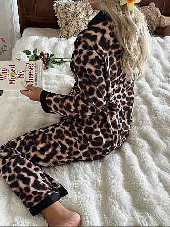 Женская леопардовая пижама двойка: рубашка и штаны софт шелк Одесса