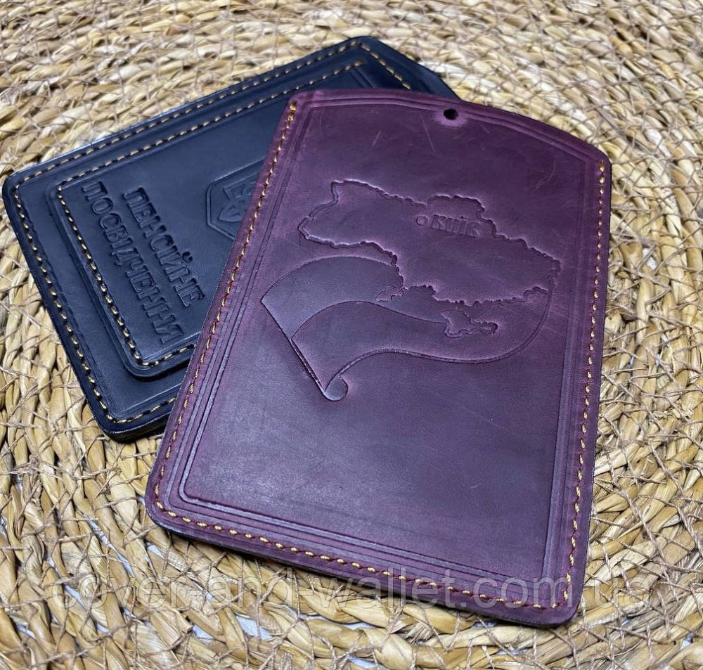 Обкладинка для пенсійного посвідчення з вінтажної шкіри бордового кольору Crazy Horse Київ - фото 3