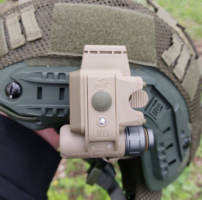 Тактичний ліхтарик на шолом (біле та червоне світло) Койот Вінниця - фото 1