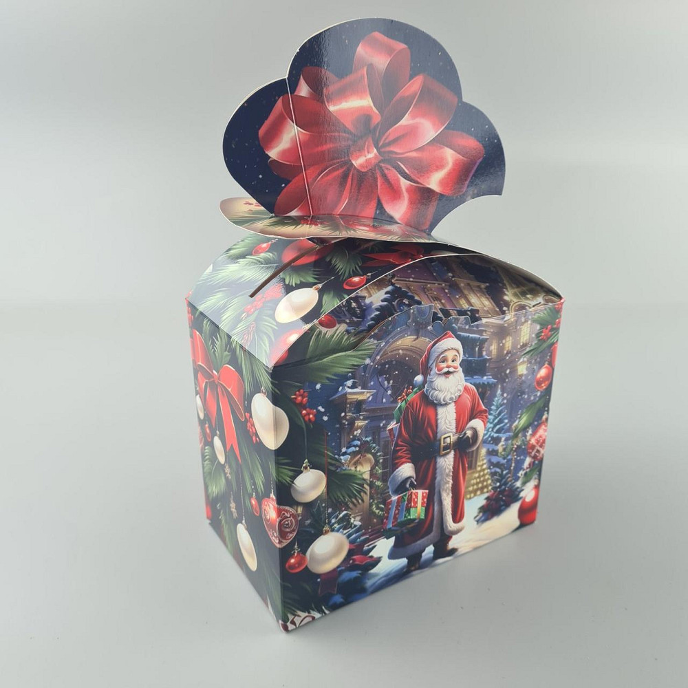 Новогодняя подарочная картонная упаковка для конфет (1000грм) №197 