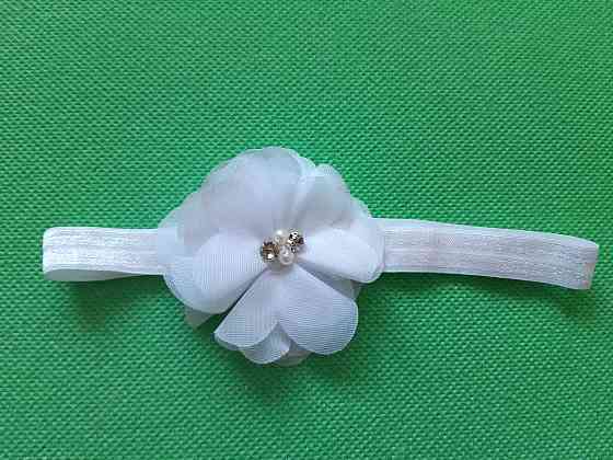 Детская повязка с цветком белая - размер цветка 6,5см, размер универсальный (на резинке) Киев