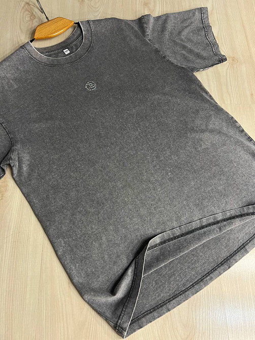 Футболка жіноча A-N 26089 тай-дай оверсайз з камінчиками літера B, сірий, one size Київ - фото 12