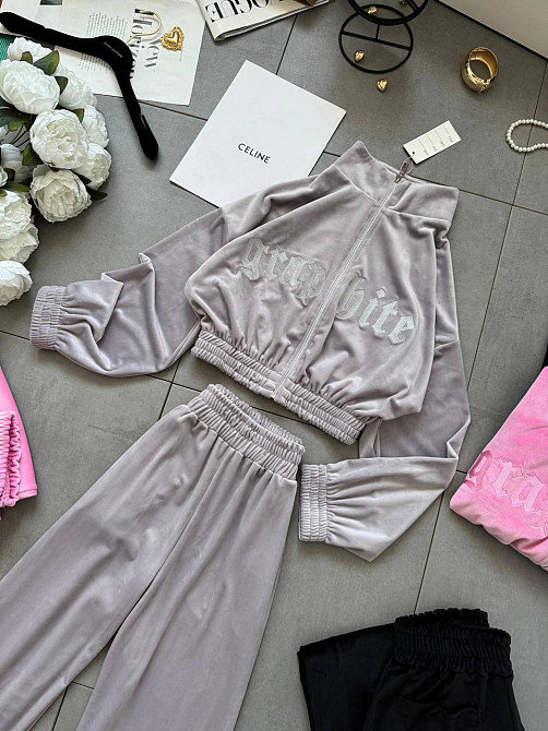 Женский стильный костюм двойка кофта с вышивкой и штаны велюр Серый, 46/48 Одесса - изображение 3