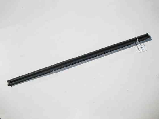 Mercedes-Benz  A2217250065 Ущільнювальна планка переднього лівого скла внутрішня S-Class W221 Одеса