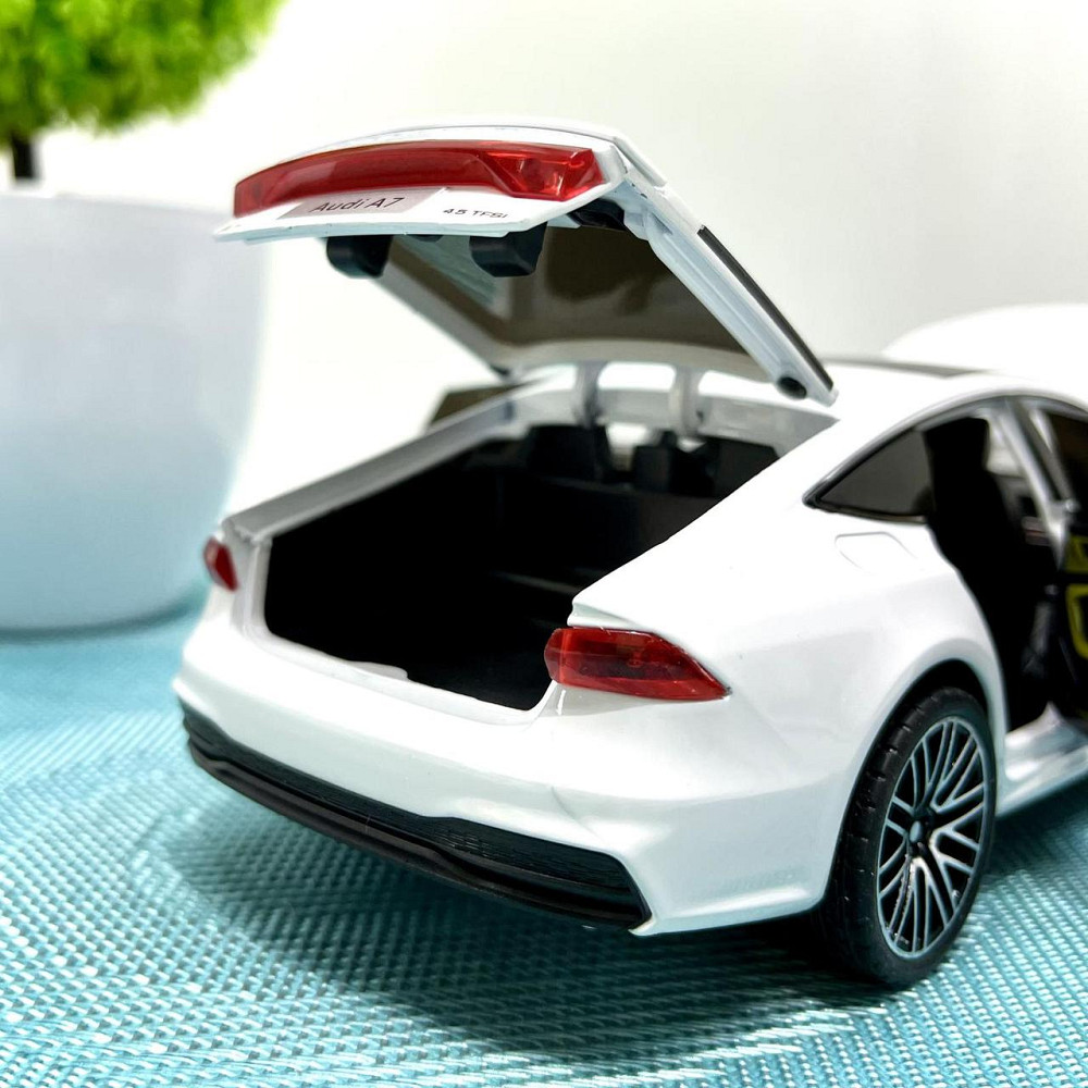 Машинка Audi А7 Авто Експерт металопластик 1:24 звук світло інерція Біла (1904-17) Чернигов - изображение 7