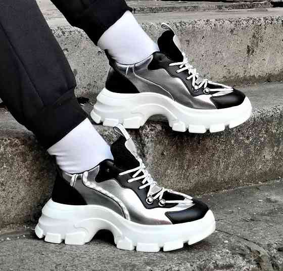 . Жеганські Кросівки на Танкетці Сріблясті Сліпони Мокасини на Платформі Білі (розміри: 36,38,39) — 16 Дніпро