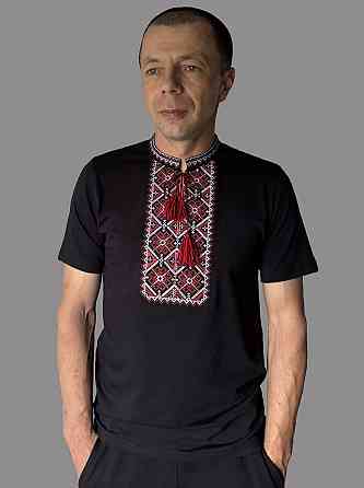 Мужская черная футболка вышиванка с красным и белым орнаментом Киев