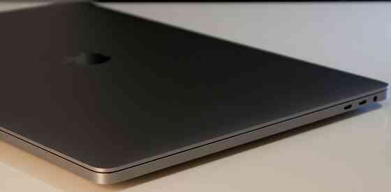 Ноутбук MacBook Pro 16 2019 , 6 ядер i7, 32Gb. RAM , 512Gb. Київ