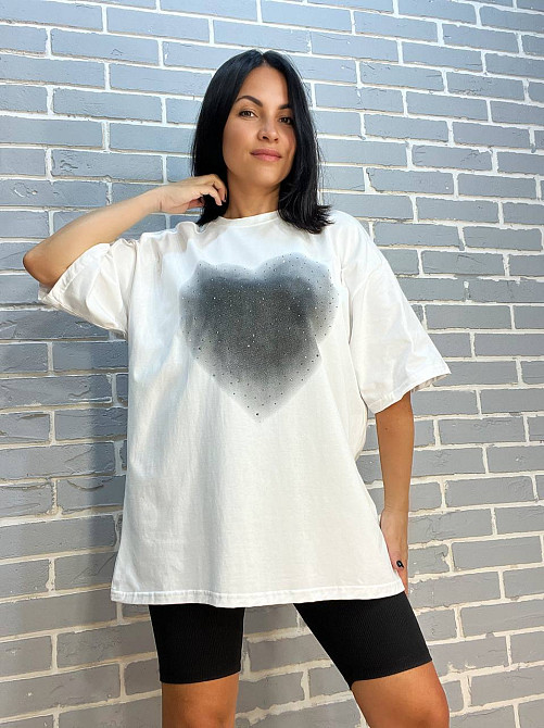 Футболка жіноча SHENG 6820 подовжена супер оверсайз велике серце каміння one size, білий, one size Київ - фото 2