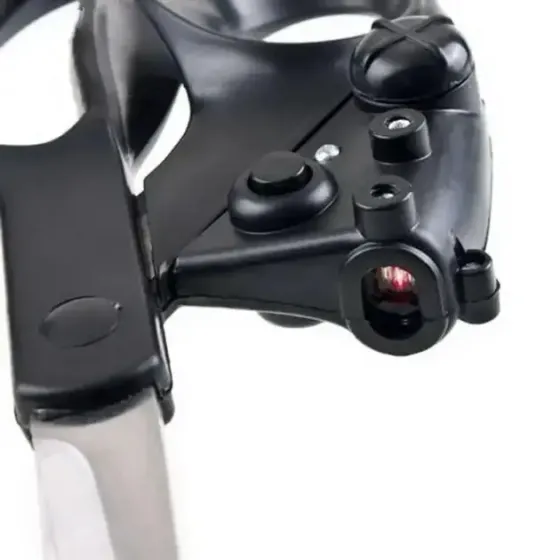 Профессиональные ножницы с лазерным показателем для точной разрезки ткани Коломыя