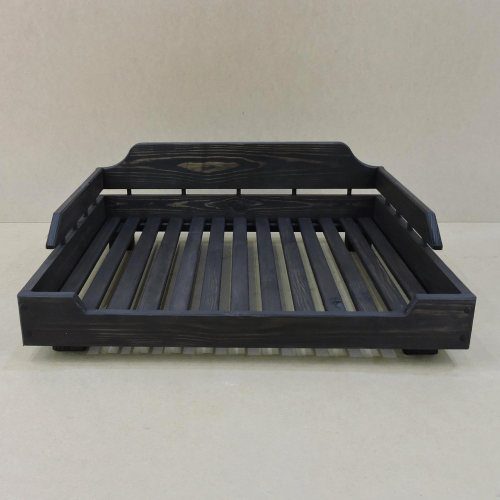 Лежак деревянный для собаки 