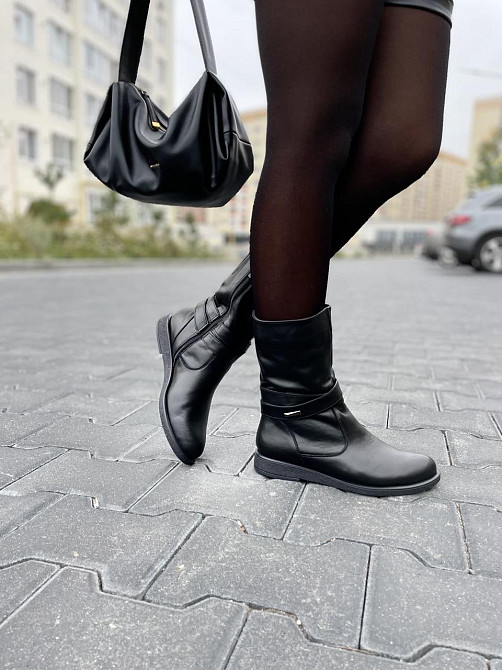 Напівчоботи жіночі ЭММА чорні натуральна шкіра з хутром висота 21 см обхват 29-32 см 40р. (2097 Коломия - фото 3