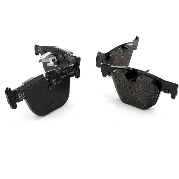 Гальмівні колодки Bosch дискові передні BMW 5 520i,523i,535i-03 0986424485 Харків - фото 1