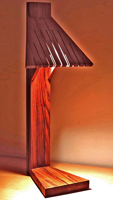 Светильник настольный 