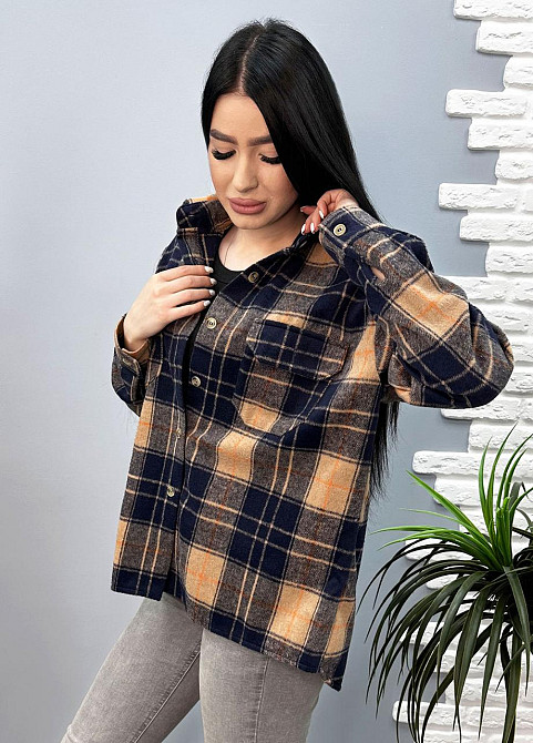 Женская теплая рубашка в клетку 