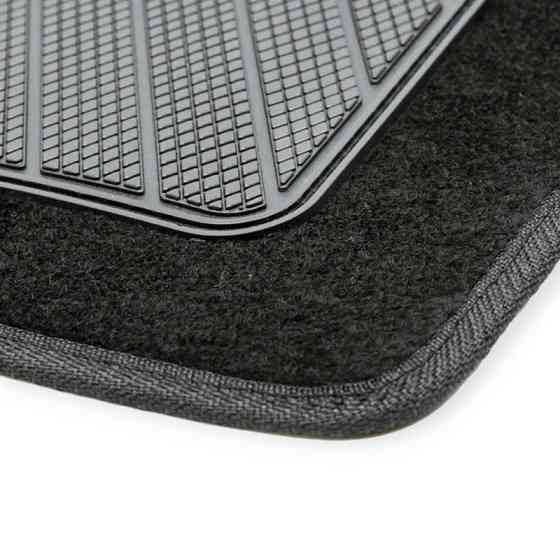 Килимки універсальні. текстильні "universal c" чорний салон Мукачево