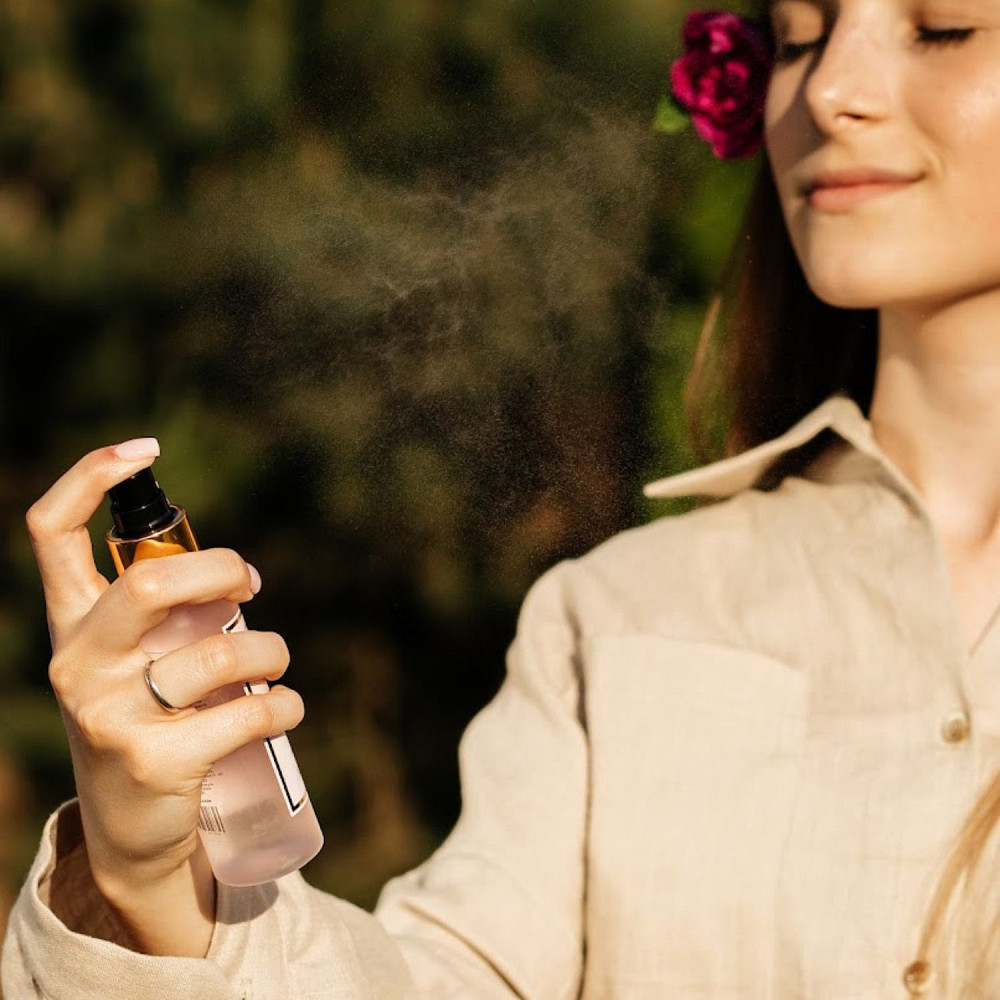 Тонер-мист для лица с 4-D гиалуроновой кислотой Ukrainian Rose 100 мл Киев - изображение 3