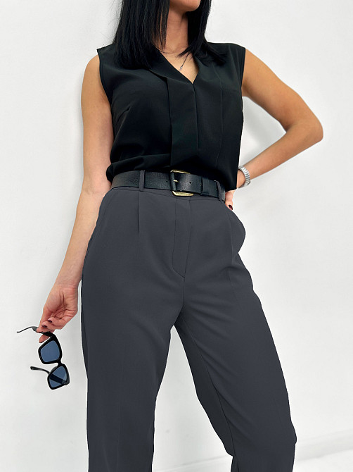 Женские брюки классического кроя 