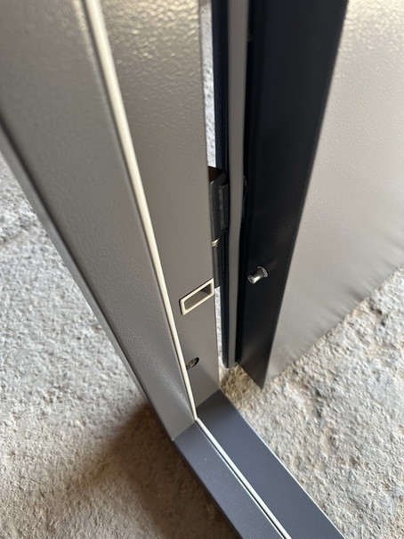 Двері металеві  Redfort - Серія Метал/Метал + притвор комплектація Оптима плюс, RAL 7024 Київ - фото 6