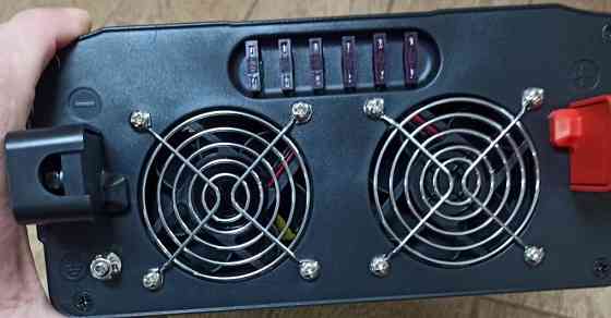 Инвертор Technaxx 2000. Киев