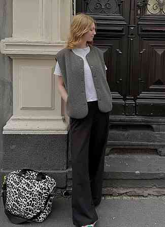 Жіноча стильна повсякденна тепла жилетка Сірий Одеса