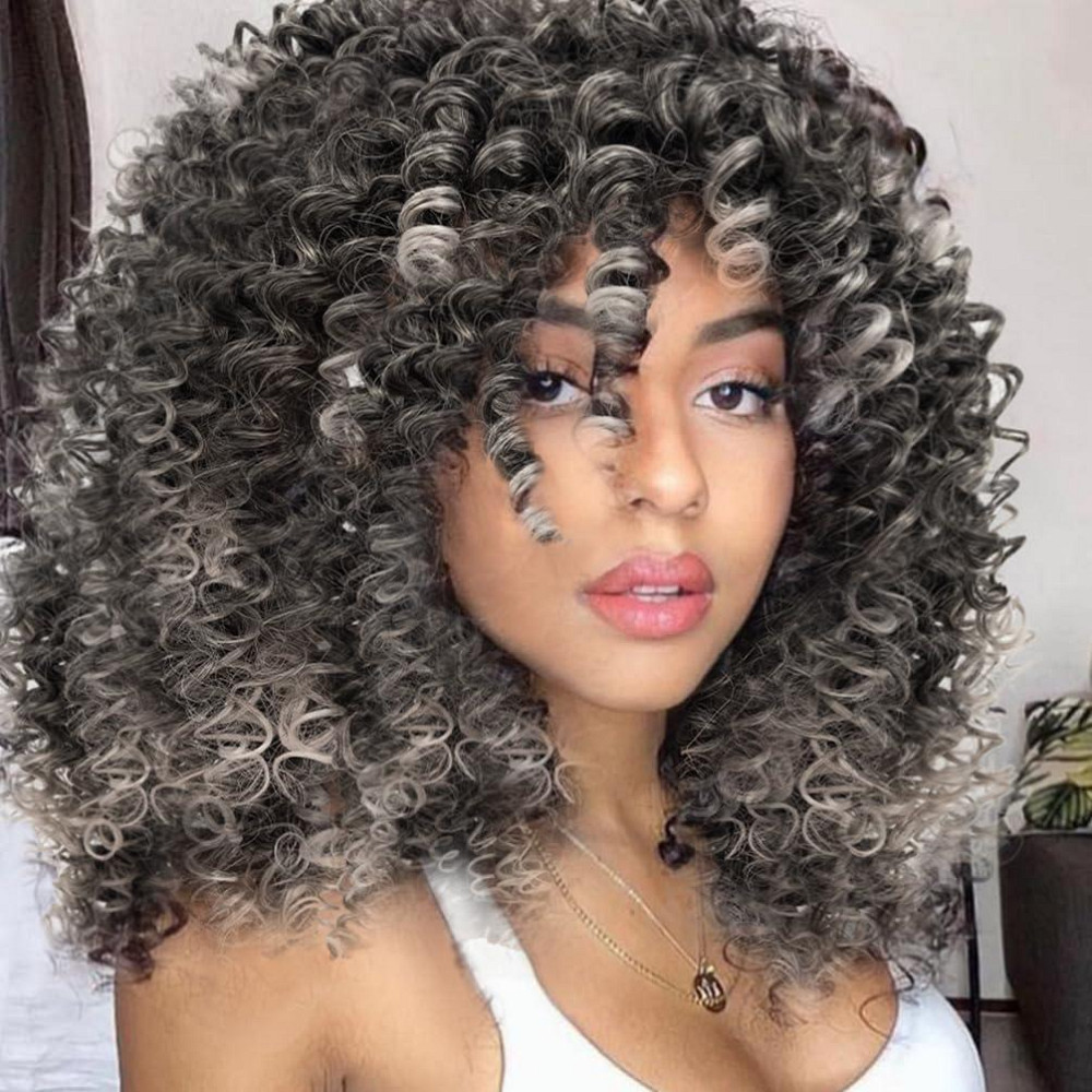 Перука кучерява афро сіра сива омбре з чубчиком, жіноча коротка синтетична термостійка, хвилясте волосся для Гелловіну Київ - фото 5