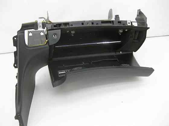 Mercedes-Benz  A2116802487 9C52 Бардачок - ящик рукавички в зборі з кришкою A2116800198 9C52 і замком колір Антрацит E-class S211 E-class W211 Одеса