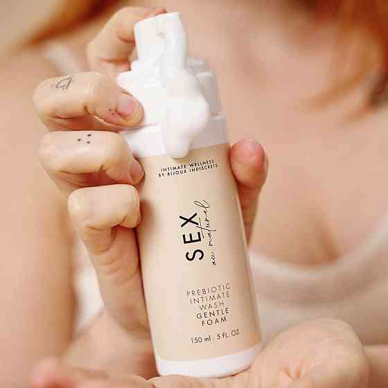 Піна для інтимної гігієни Bijoux Indiscrets Sex Au Naturel Prebiotic Intimate Wash Gentle Foam 150мл Sex Aura Київ