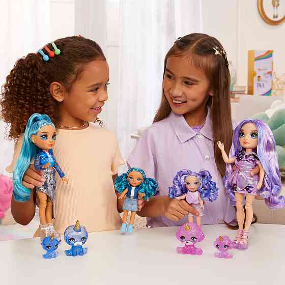 Ігровий набір з лялькою Rainbow High серії Littles - Сапфіра Дніпро