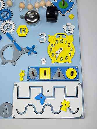 Игрушки от 6 месяцев для развития мелкой моторики Доска для мальчика 50x60 Бизиборд развивающая деревянная игрушка Монтессори Тернополь
