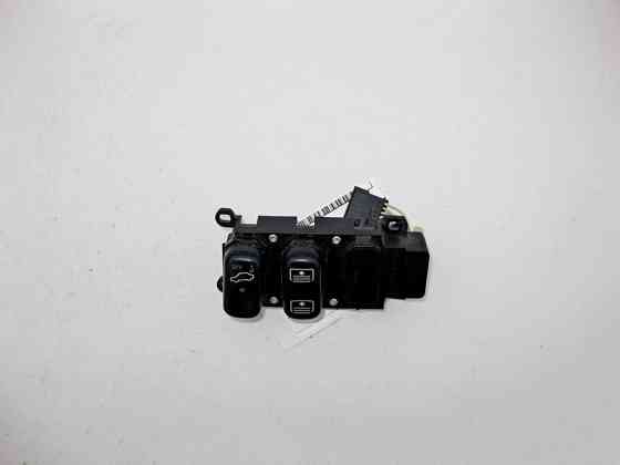 Mercedes-Benz  A2208213551 Блок кнопок протиугінної системи та керування задньою шторкою S-Class W220 Одеса