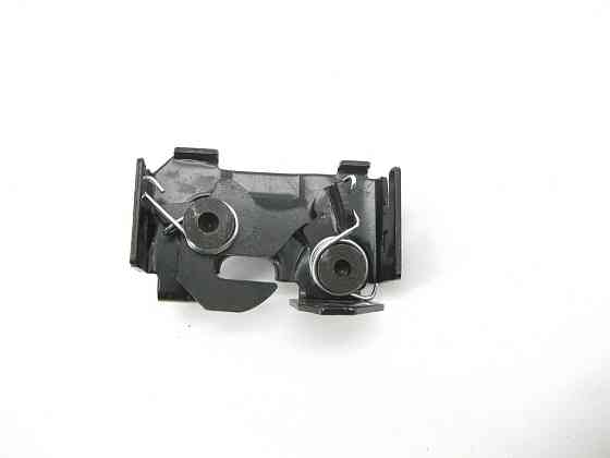 China  A2048800260 Новий замок - фіксатор капота бічний нижній E-Class W212 W213 C238 C-Class W204 W205 CLS C218 ML GLE W166 Одесса