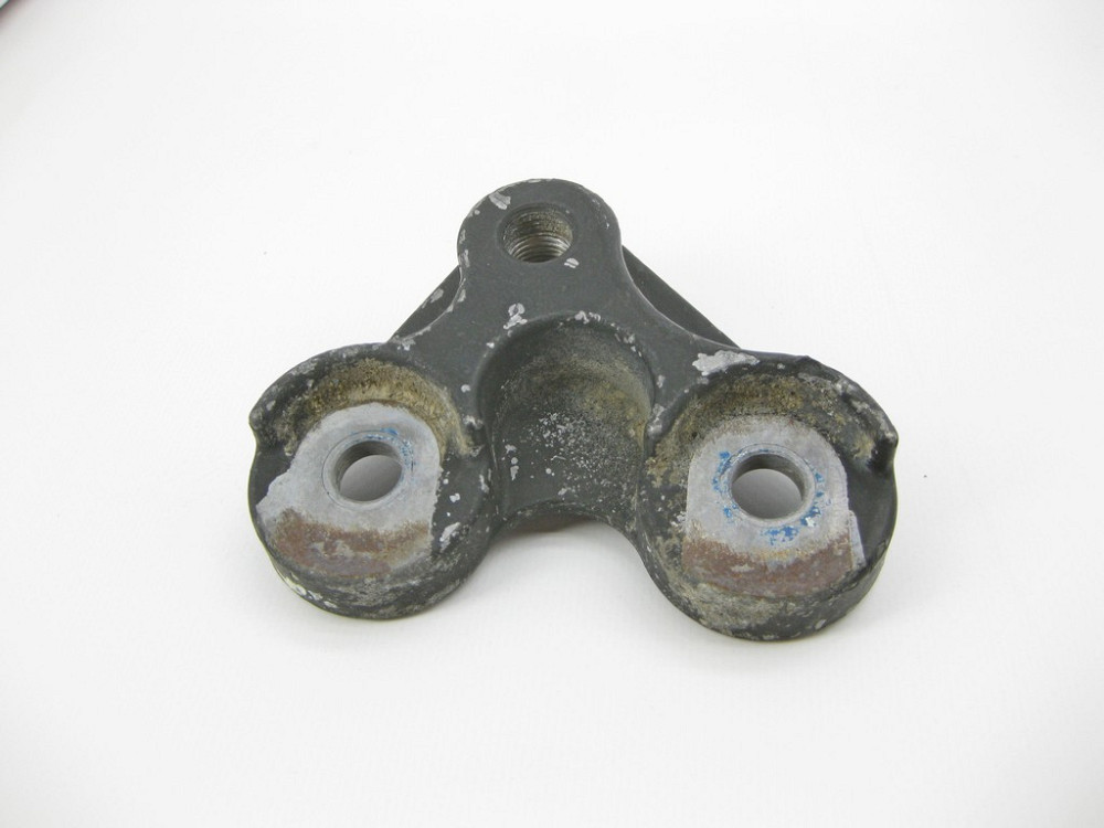 Mercedes-Benz  A2213511418 Передній правий кронштейн заднього редуктора S-Class W221 W222 Одесса - изображение 3