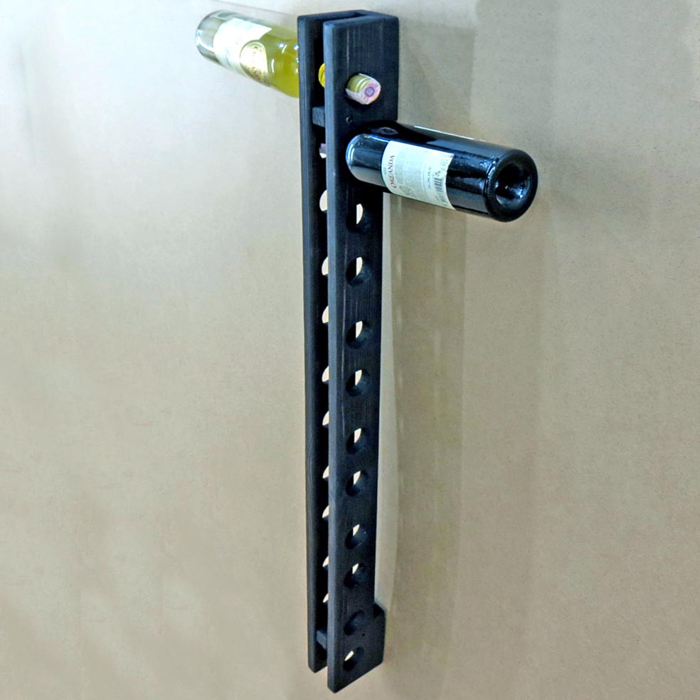 Настенная винная полка 