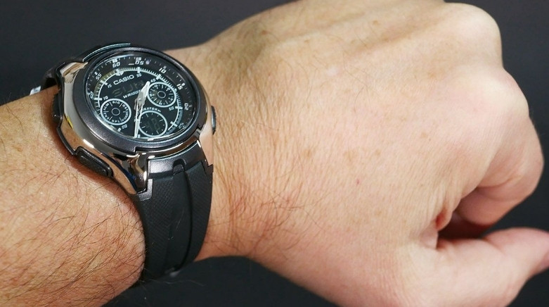 Casio AQ-163W-1AV стрелочно-цифровой. Киев - изображение 3