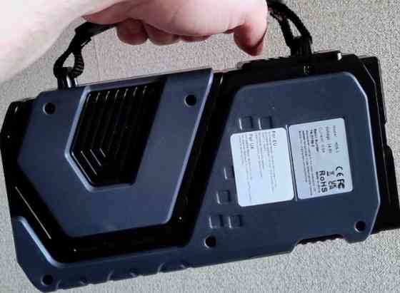 Аккумуляторный бустер / компрессор с фонариком — авто/вело/мото. Харків