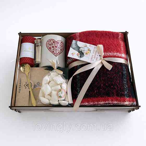 Подарочный набор для мамы Уют и забота - плед, чай свеча из вощества Ирпень