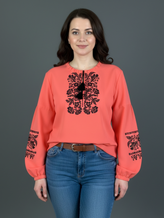 Жіноча шифонова вишита блузка в ніжному кольорі з чорною вишивкою 54 Київ