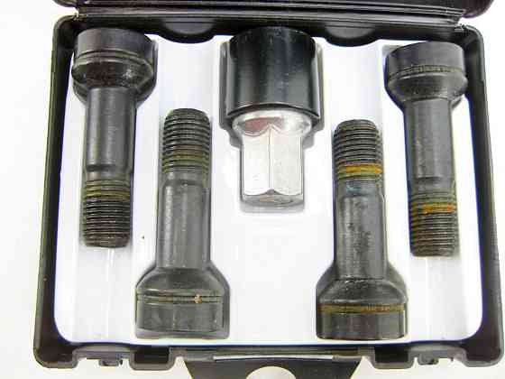 Mercedes-Benz  A0019901707 Набір секретних ступичних болтів M14 x 1.5 x 45 мм GLC Coupe C253 GLC X253 E-class W213 E-class S213 Одесса