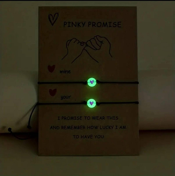 Парні браслети, що світяться в темряві з підвісом у вигляді червоного серця всередині намистини. Київ - фото 3