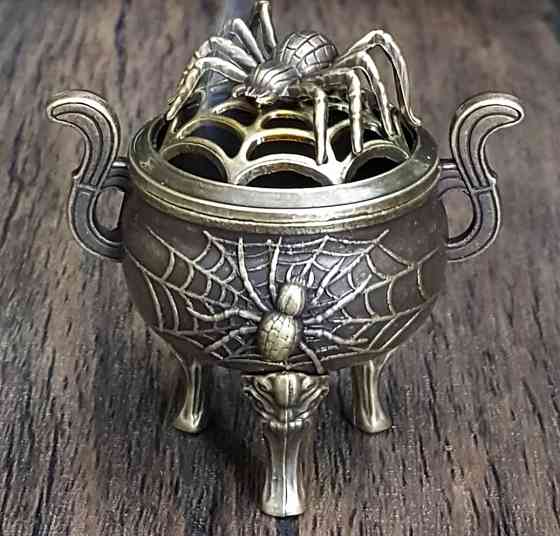 Кадильниця з павуком бронзова, підставка для пахощів, тримач для конусних ароматичних паличок, декор готичний Київ