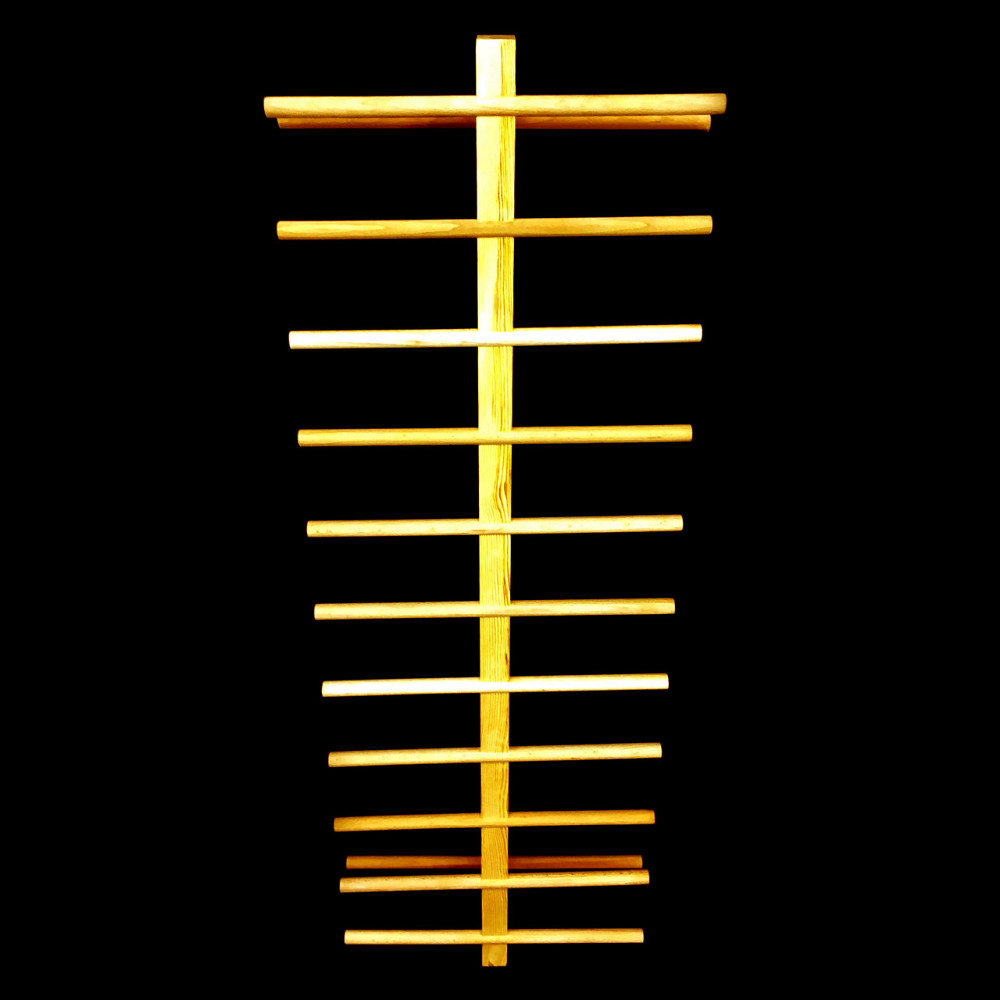 Настенная винная полка 