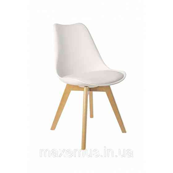 Кресло кухонное Bonro B-487 табурет на ножках дерево бук в гостинную стул с мягким сидением в офис белый Мостиська