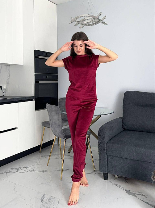 Женский домашний костюм тройка: футболка брюки + шорты плюш-велюр Бордовый, 50/52 Одесса - изображение 1