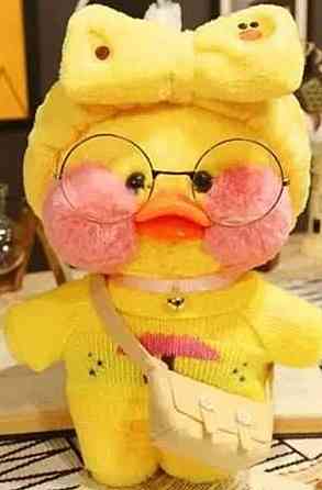 Жовта качка Лалафанфан-коченя в окулярах гойдалка Київ