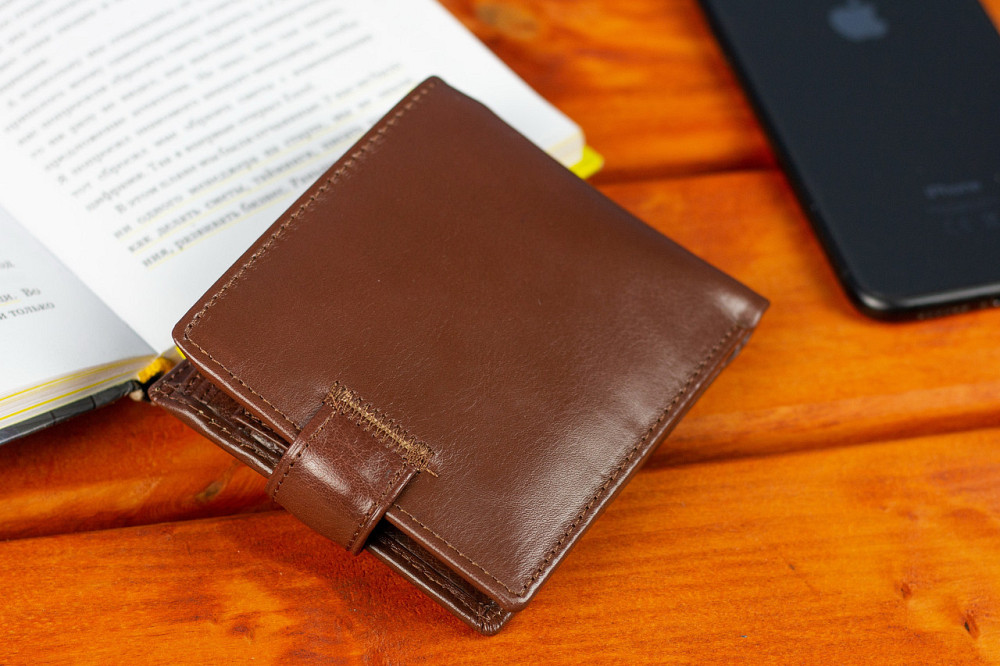 Стильне шкіряне чоловіче портмоне ST Leather В103 Коричневий Київ - фото 18