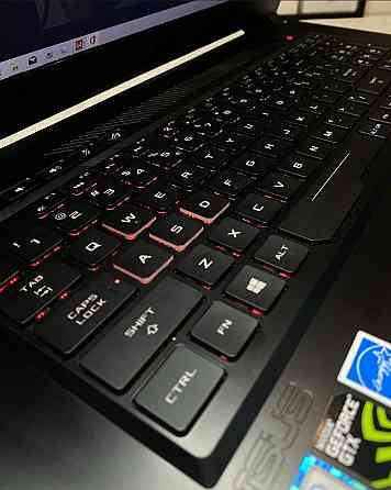 Ноутбук ASUS ROG Strix 17"GTX 1050ti /i7 8750h ssd 1Tb /16Gb. Київ