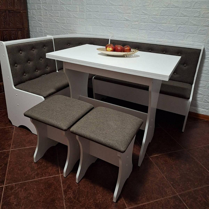 Кухонний куток, стіл та дві табуретки 154х114 см Сімейний - БІлий Львів - фото 1