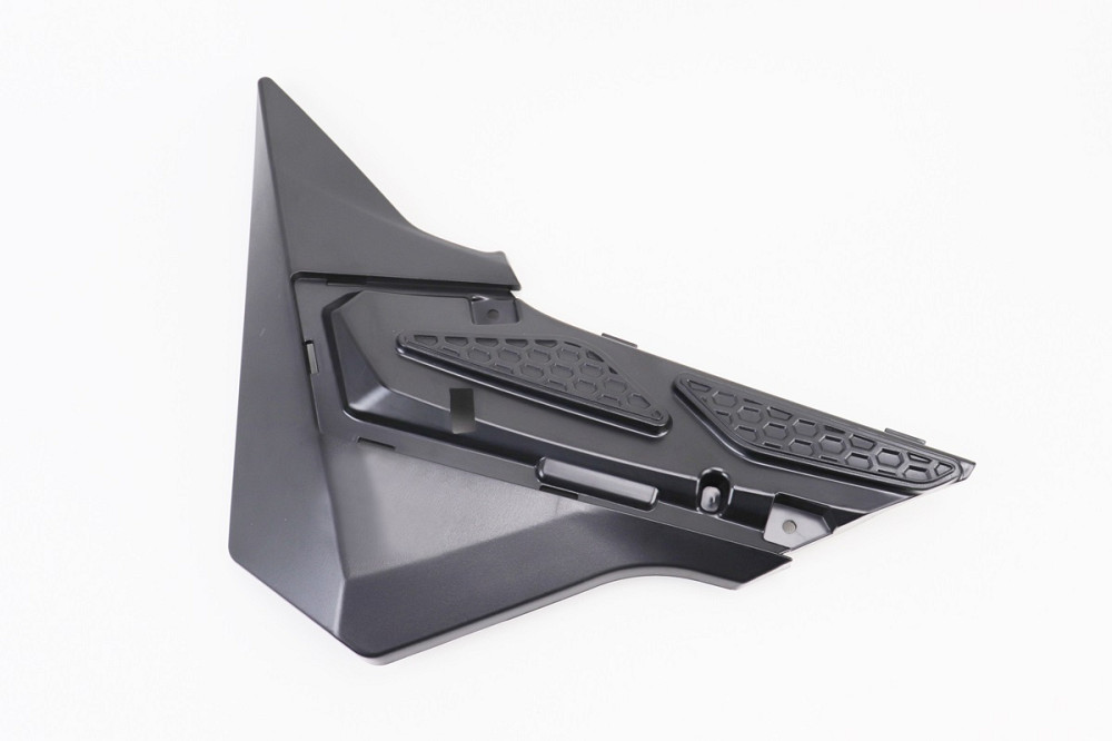 Pantera 200 S/N пластик - бічний середній лівий, ЧОРНИЙ матовий Київ - фото 1